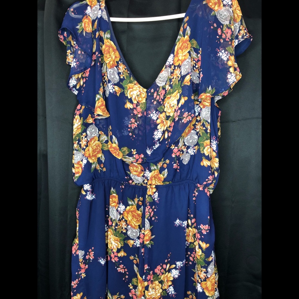 Floral Off the shoulder jumper